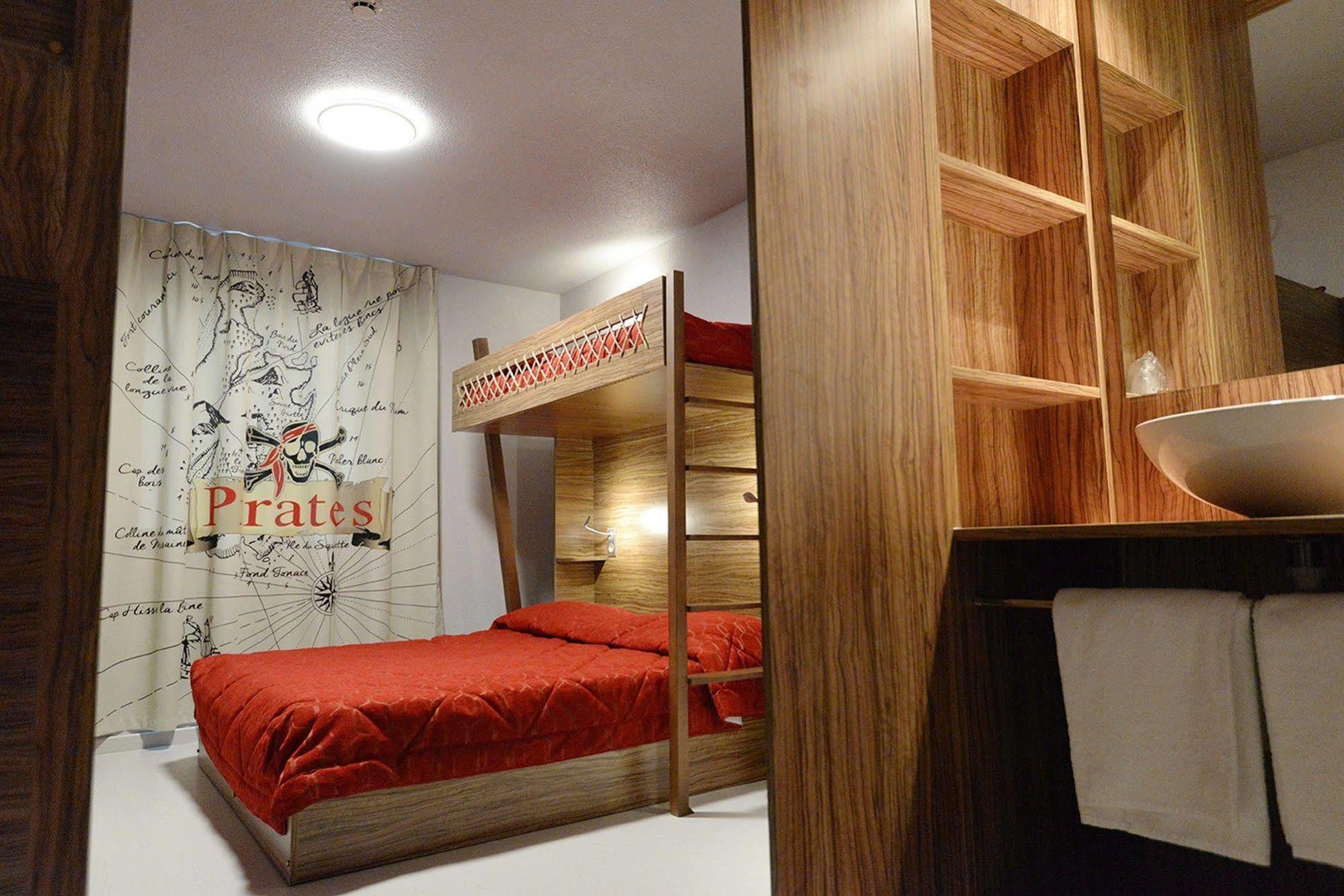 Hotel Brasserie Du Parc อัลบี ภายนอก รูปภาพ